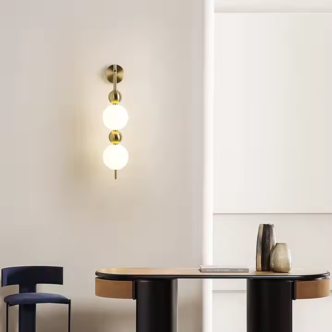 "Bonton" divar brası